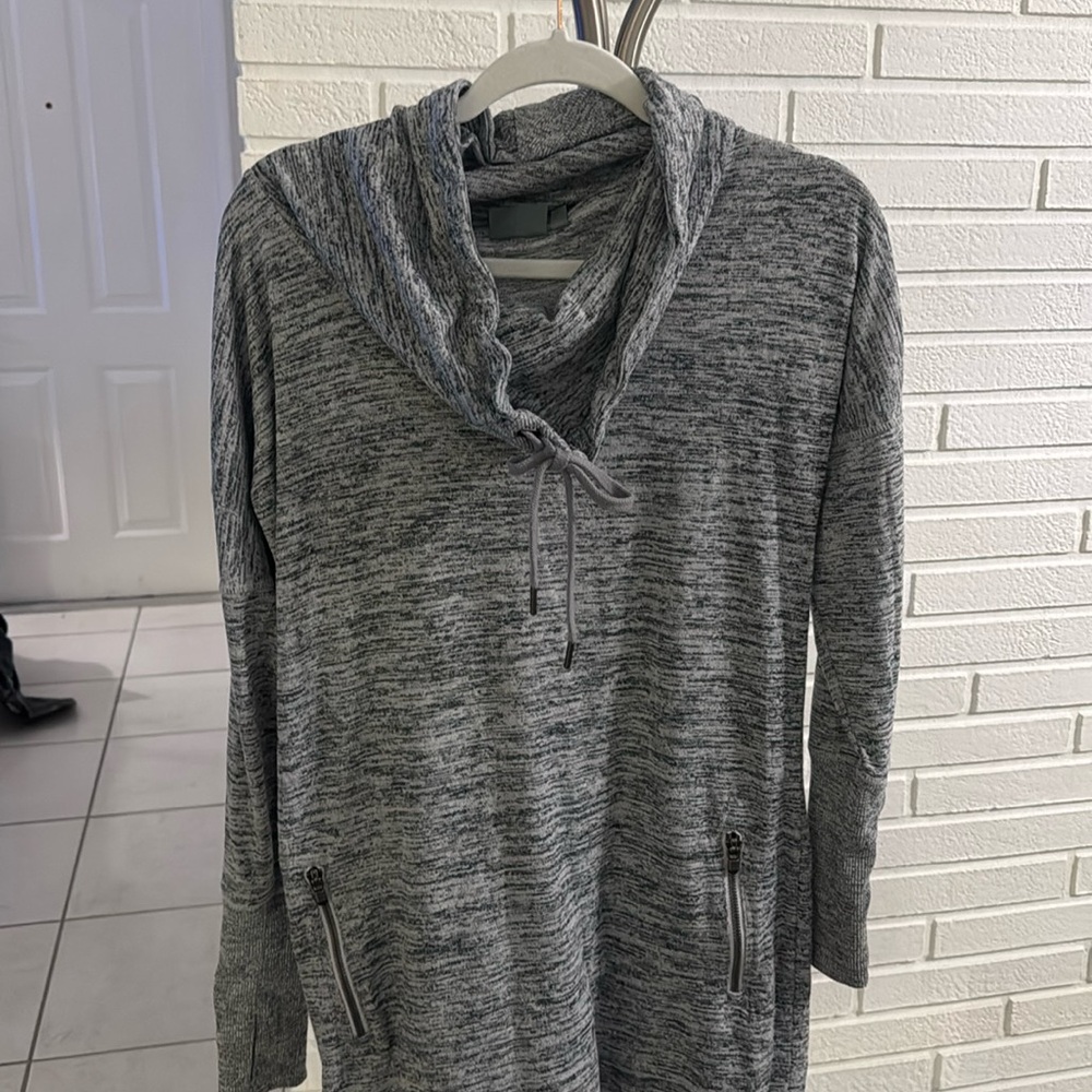 Ladies, gray long sweater dress athleta, size small